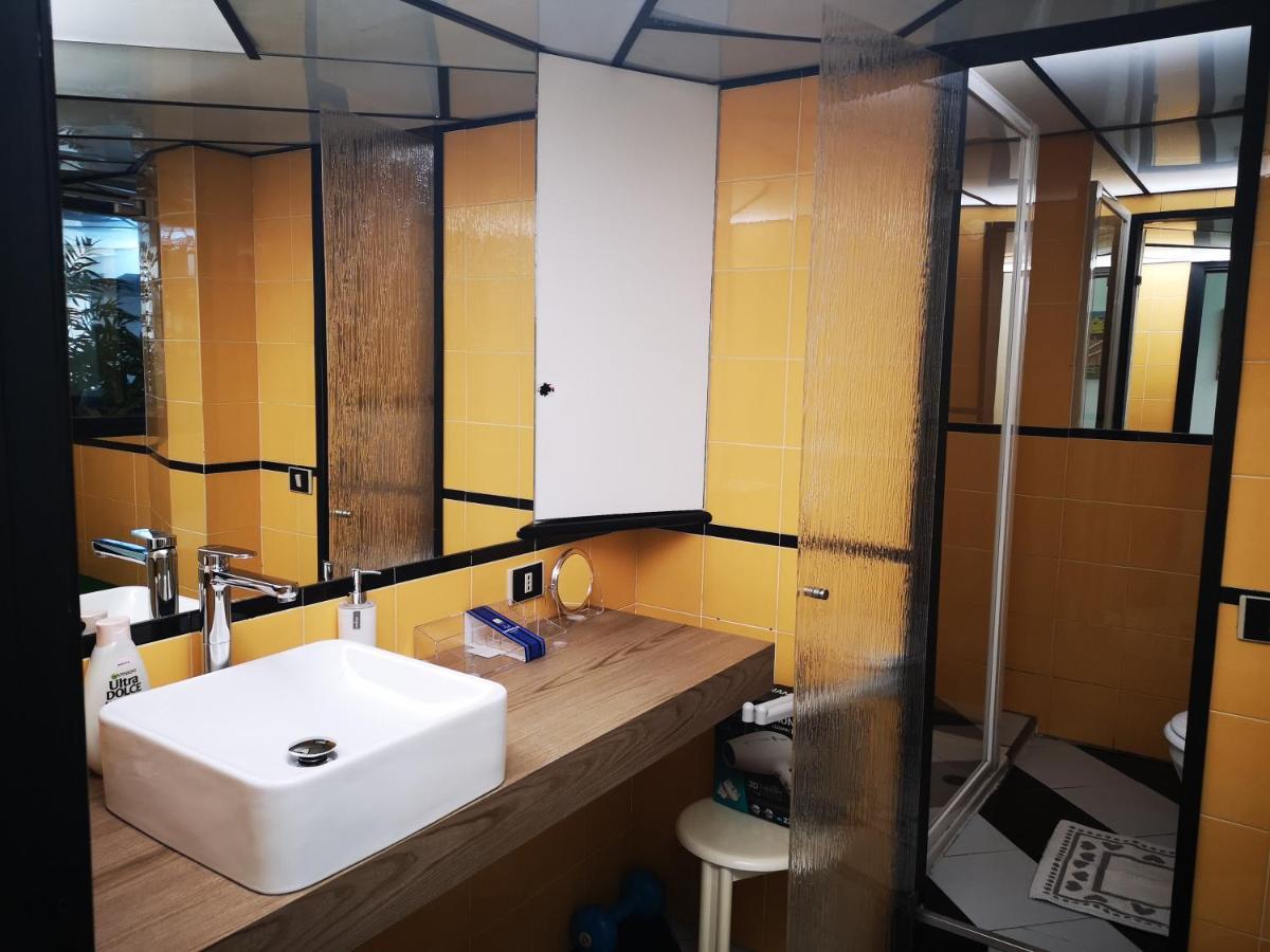 Corte Lambruschini Central Apartment With Free Covered Parking Genoa Exterior photo